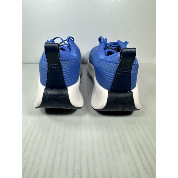 Athletic_Shoes